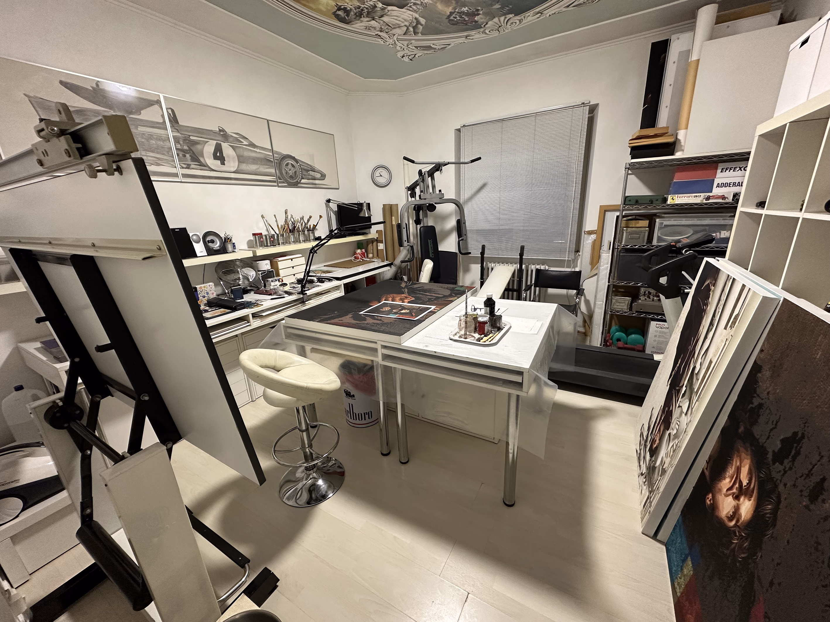 Giorgio Lupattelli’s studio in Magione, with works, easels and tools.
